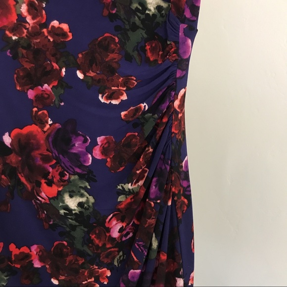 Vintage Inspired Body-con Dress - Picture 3 of 5